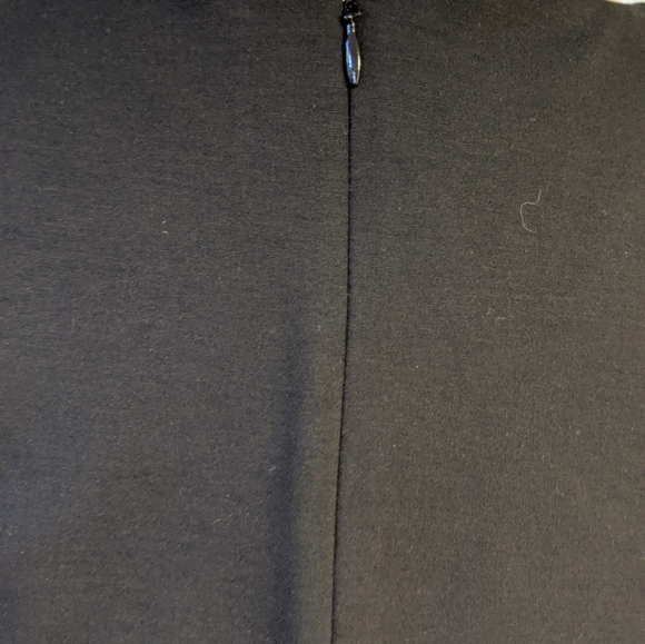 Banana Republic black fitted dress - Picture 3 of 7